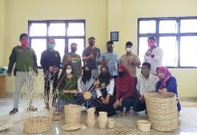 Agus Djumadi Dukung Pengrajin Rotan Bilabong Untuk Terus Berkembang