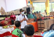Mingrum Gumay Ketua DPRD Lampung Hadiri Pesta Tani di Pringsewu
