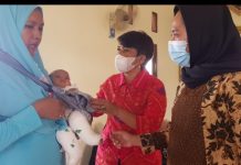 Budhi Condrowati dan Ines Septia Saputri Kunjungi Balita Penderita Geni Varum