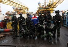 PHE OSES Gandeng KOPASKA TNI AL Gelar Simulasi Pembebasan Sandera Dalam Penanggulangan Kondisi Darurat