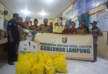 Gubernur Arinal Serahkan Bantuan Sembako dan Bufferstock untuk Korban Banjir dan Tanah Longsor