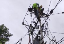 PLN Wujudkan Listrik Berkeadilan, Ratusan Warga Desa Karang Brak Kabupaten Tanggamus Kini Nikmati Listrik