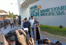 Wagub Lampung Dampingi Menteri BUMN RI Resmikan Masjid BSI Bakauheni