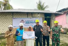 Puluhan Tahun Tanpa Listrik, Ribuan Warga Dapat Bantuan Pasang Listrik dari Donasi Pegawai PLN