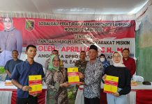 Aprilliati Sosialisasikan Perda Bantuan Hukum Nomor 3 Tahun 2015