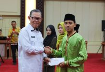 Sekdaprov Fahrizal Lepas Kafilah Lampung Tingkat Nasional di Provinsi Jambi