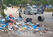 Ketua Komisi lll DPRD Batam Soroti Penumpukan Sampah Di Pinggir Jalan