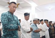Tarawih Perdana Warga Sukajaya Serbu Masjid Nurul Falah