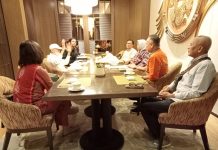 Beredar Luas Foto Rektor Unila Prof. Lusmeilia Bersama PT. NK, Diduga Pengkondisian Proyek Senilai 200 Miliar