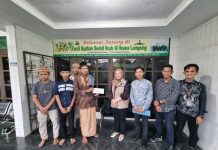 PLN Nusantara Power UP Tarahan Salurkan 300 Paket Sembako CSR dan Santunan Laziz