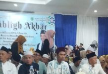Hadiri Ceramah UAS Ribuan Umat Muslim Banjiri Kota Manna