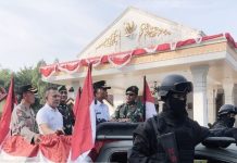 Region Head PTPN IV Regional 6 KSO Ikut Pengibaran Bendera Merah Putih Raksasa