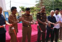Ketua Tim Pakem Tuba Resmikan Tugu Kerukunan Umat Beragama di Banjar Margo