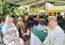 Ela-Azwar Bersama Ratusan Tokoh Adat Lampung Jalin Silaturahmi Di Rumah Kolam