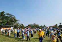 Ratusan Ibu-Ibu Senam Bersama Ela-Azwar Di Kecamatan Way Jepara