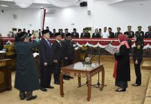 Pelantikan Tiga Pimpinan DPRD Tubaba, Pj Bupati Firsada Ajak Kolaborasi Antara Legislatif dan Eksekutif