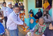 Bantu Warga, Patih Negeri Gelar Bakti Sosial