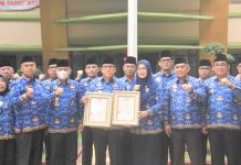Wali Kota Metro Terima Sertifikat HAKI Wali Kota Metro Wahdi Siradjuddin