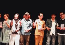 Dua Pembicara Bedah ‘Satu Ciiman, Dua Pelukan’ Isbedy Stiawan