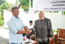 Elly Wahyuni Gelar Reses dan Berikan Bantuan