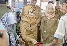 Ela Siti Nuryamah Cek Kondisi Pasar Sukadana Bupati Lampung Timur, Ela Siti Nuryamah