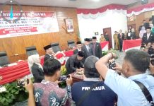 DPRD Kaur Sidang Paripurna Istimewa Sertijab Bupati dan Wakil Bupati DPRD Kaur menggelar sidang paripurna istimewa