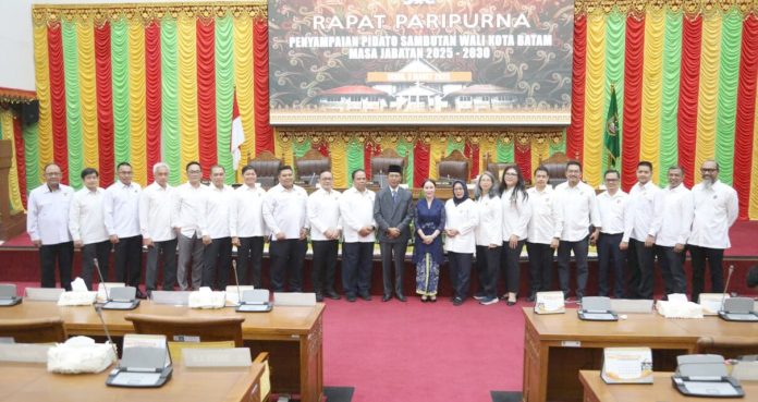 Rapat Paripurna DPRD Kota Batam