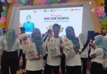 Rayakan Hari Anak, PTPN I Reg 7 Beri Bantuan Paket Perlengkapan Sekolah