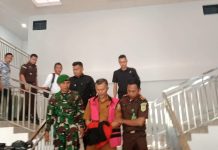 Kejari Tubaba Tahan Dua Pejabat Tersangka Korupsi Rp1,3 Miliar