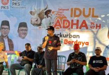 DPW PKS Lampung Salurkan 17.400 Paket Daging Kurban