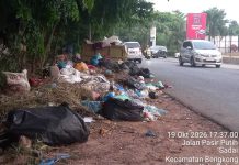 Tumpukan Sampah di Batam Dikeluhkan, Pengawasan DLH Disorot